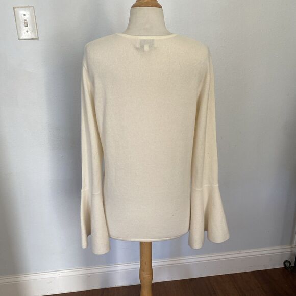 Charlotte Brody Cashmere Sweater Womens M Cream Bell Sleeve Minimalist Luxe - Picture 6 of 10